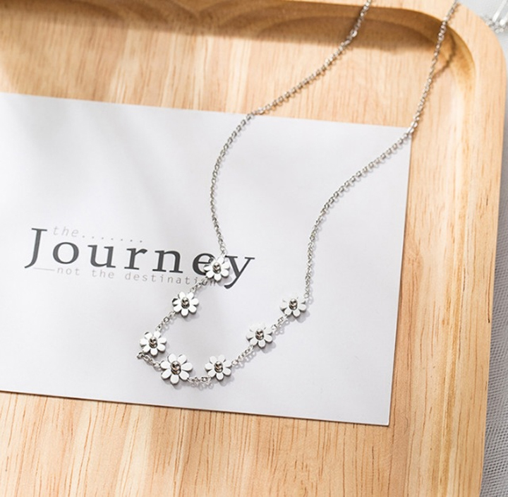 Dây chuyền Titan - TN043 - 7 hoa cúc