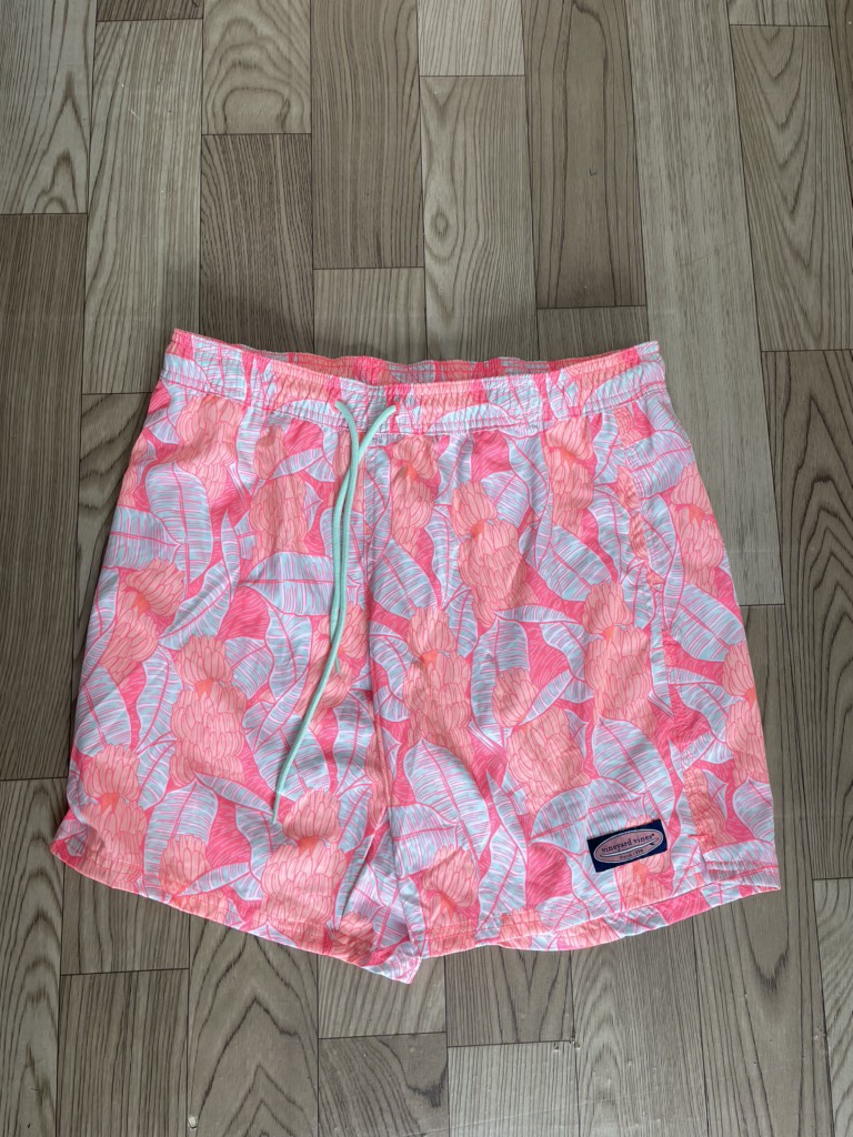 Quần đi biển vineyard vines