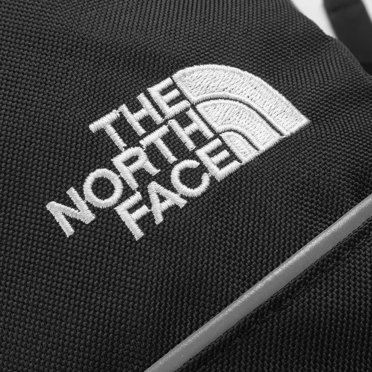 P15 Ba lô TNF
