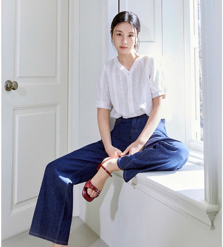 A77 Áo sơ mi thêu Celebshop
