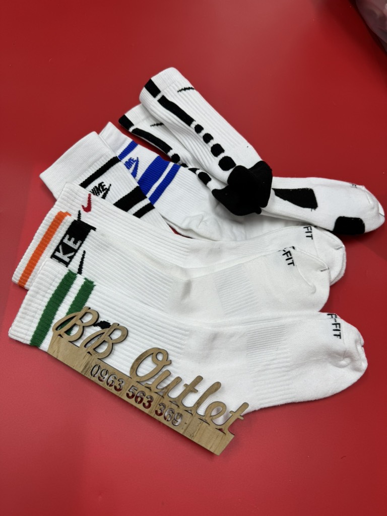 Tất Nike cổ cao