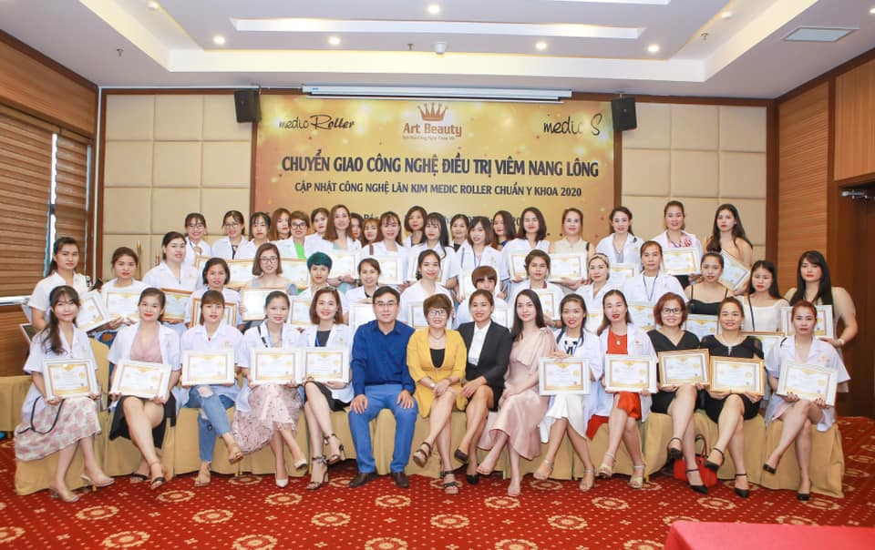 Hội thảo "Bậc thầy da mụn" cuối cùng của Medic Roller - Giải pháp hiệu quả 10 năm liền!