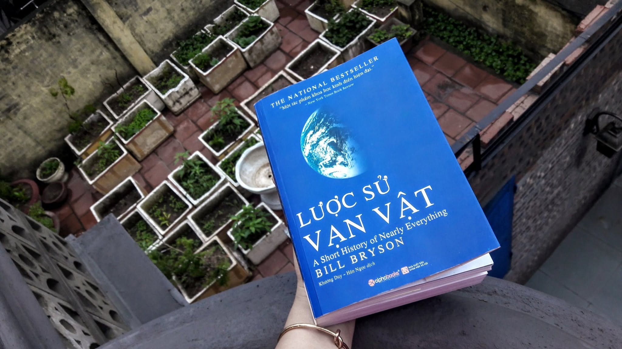 Điều gì sẽ xảy ra khi bạn tưởng tượng lịch sử 4,5 tỷ năm của Trái Đất được thu gọn trong một ngày bình thường