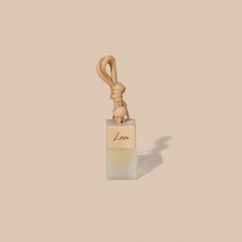 Love ( Royal Pomegrate ) - Car Hanging Essential Oil / Wardrobe