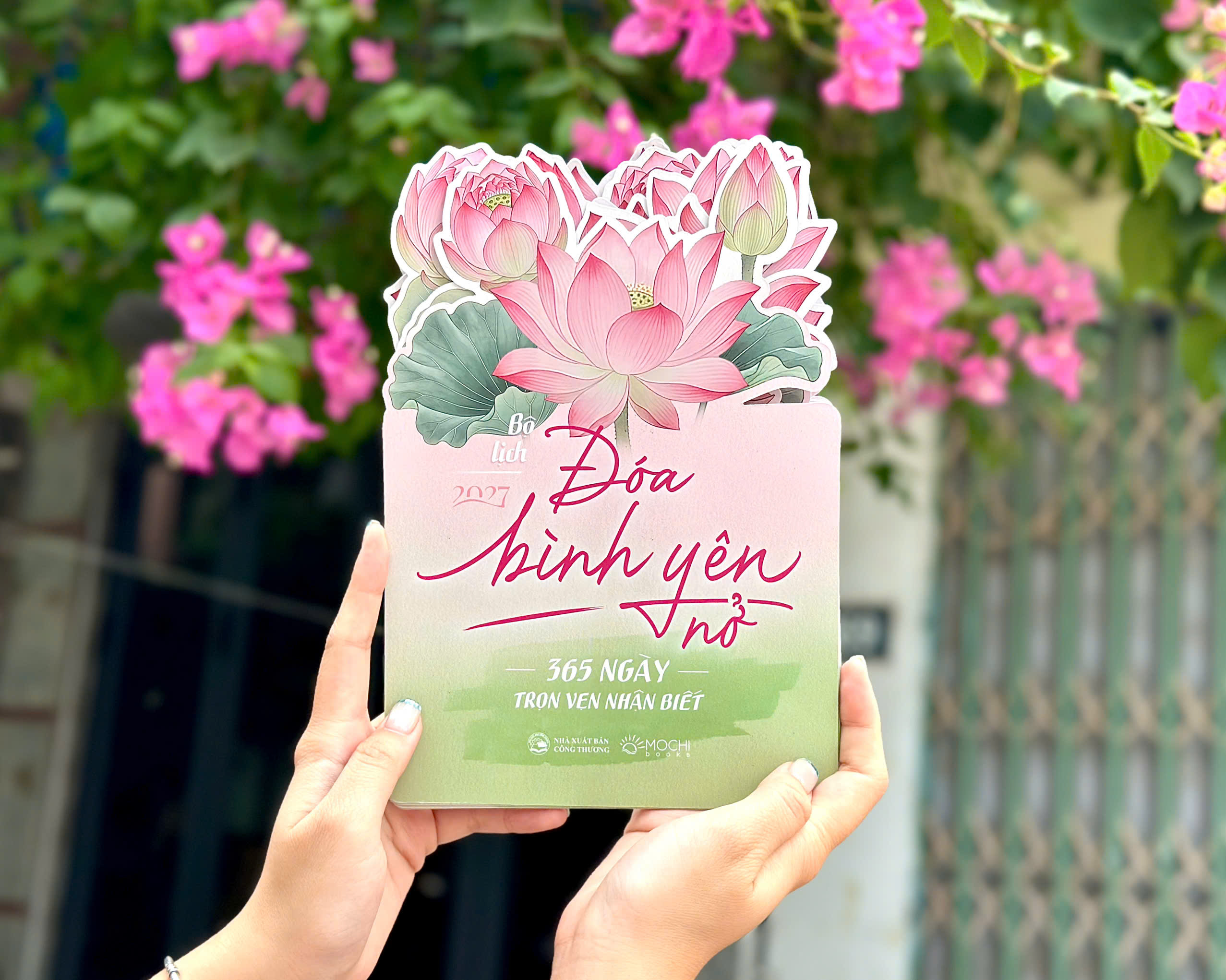 Bộ lịch 2027: Đóa bình yên nở - 365 Ngày Trọn Vẹn Nhận Biết (Thầy Pháp Nhật)