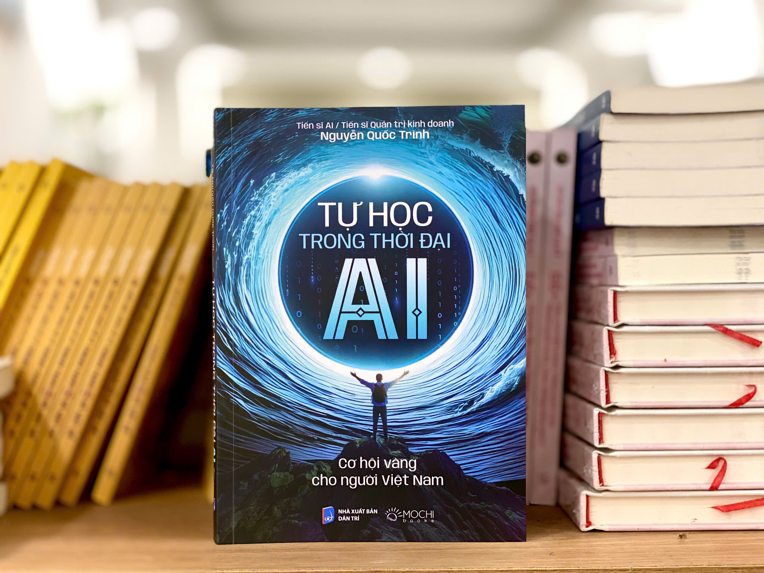 Sách -  Tự học trong thời đại AI: Cơ hội vàng cho người Việt Nam