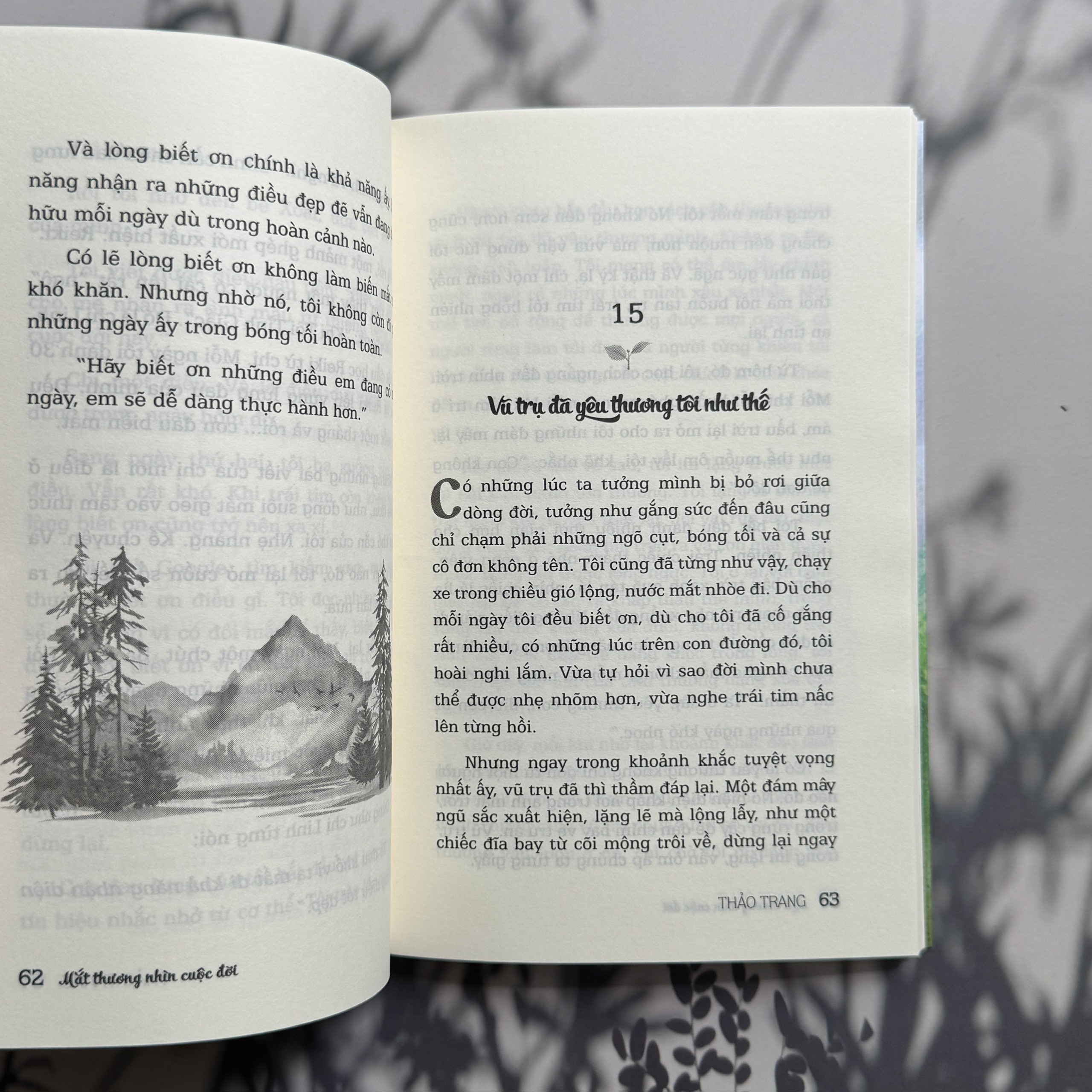 Sách - Mắt thương nhìn cuộc đời