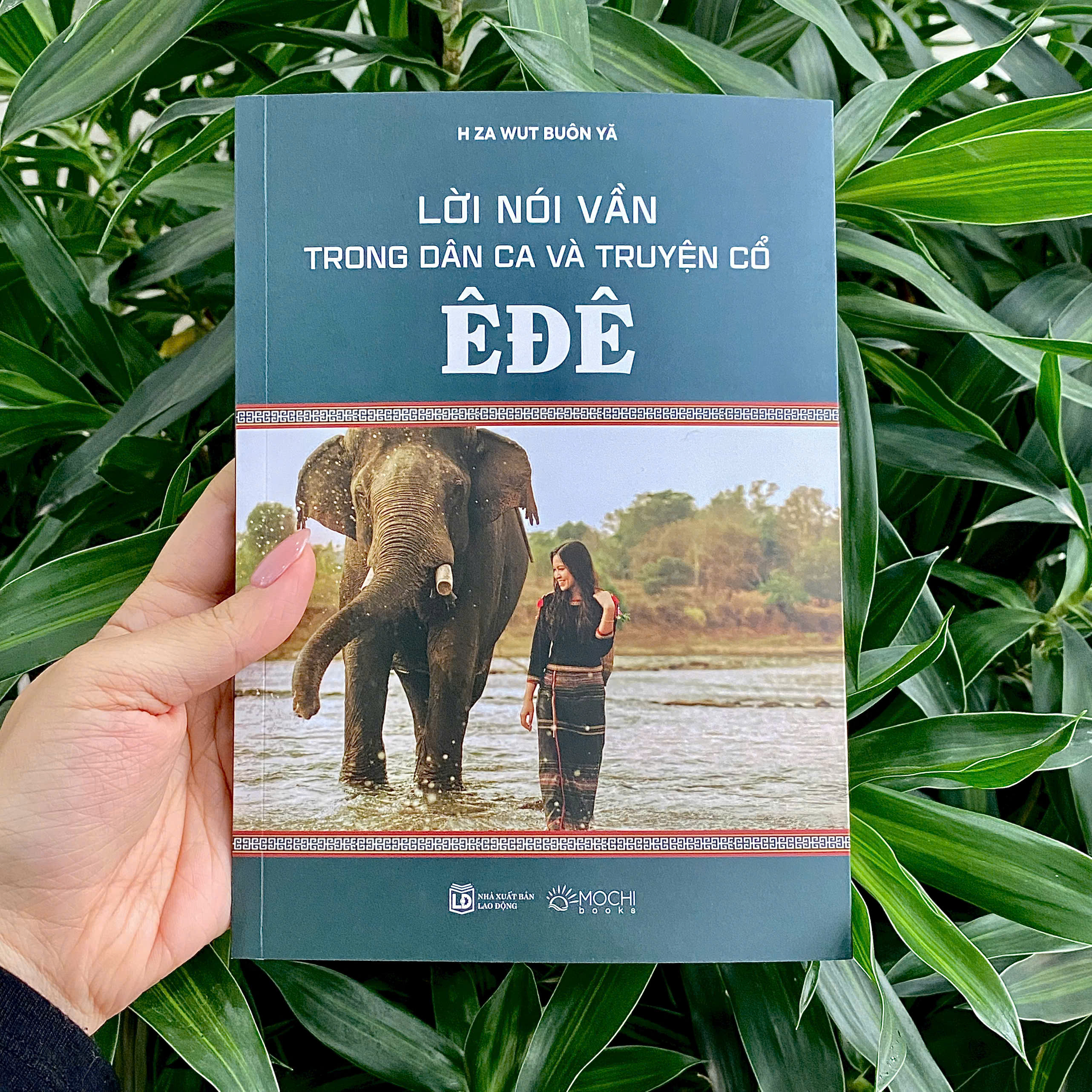 Sách - Combo 3 cuốn: Lời nói vần trong dân ca và truyện cổ Êđê, Tự học tiếng Êđê , Từ vựng tiếng Êđê