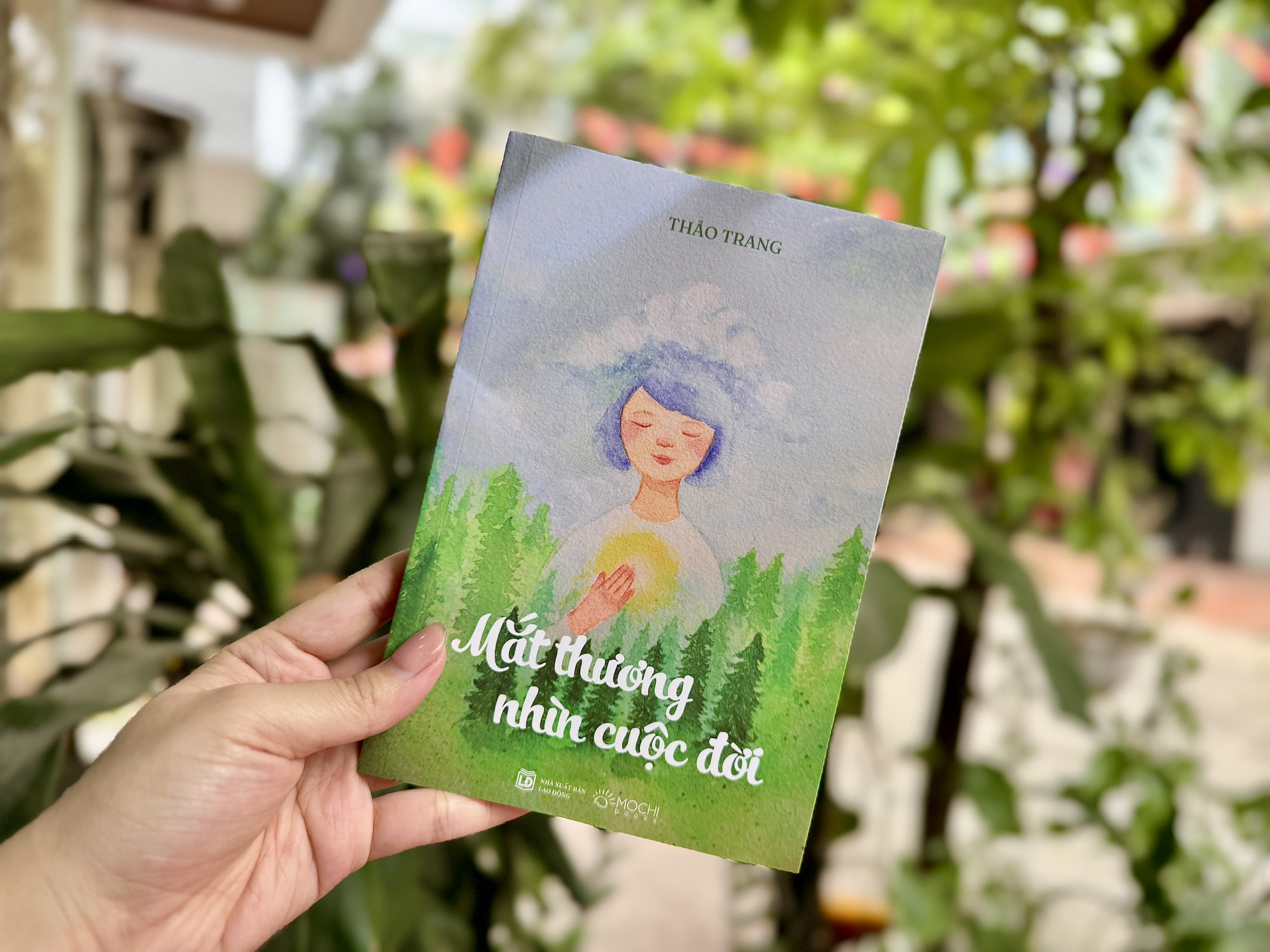 Sách - Mắt thương nhìn cuộc đời