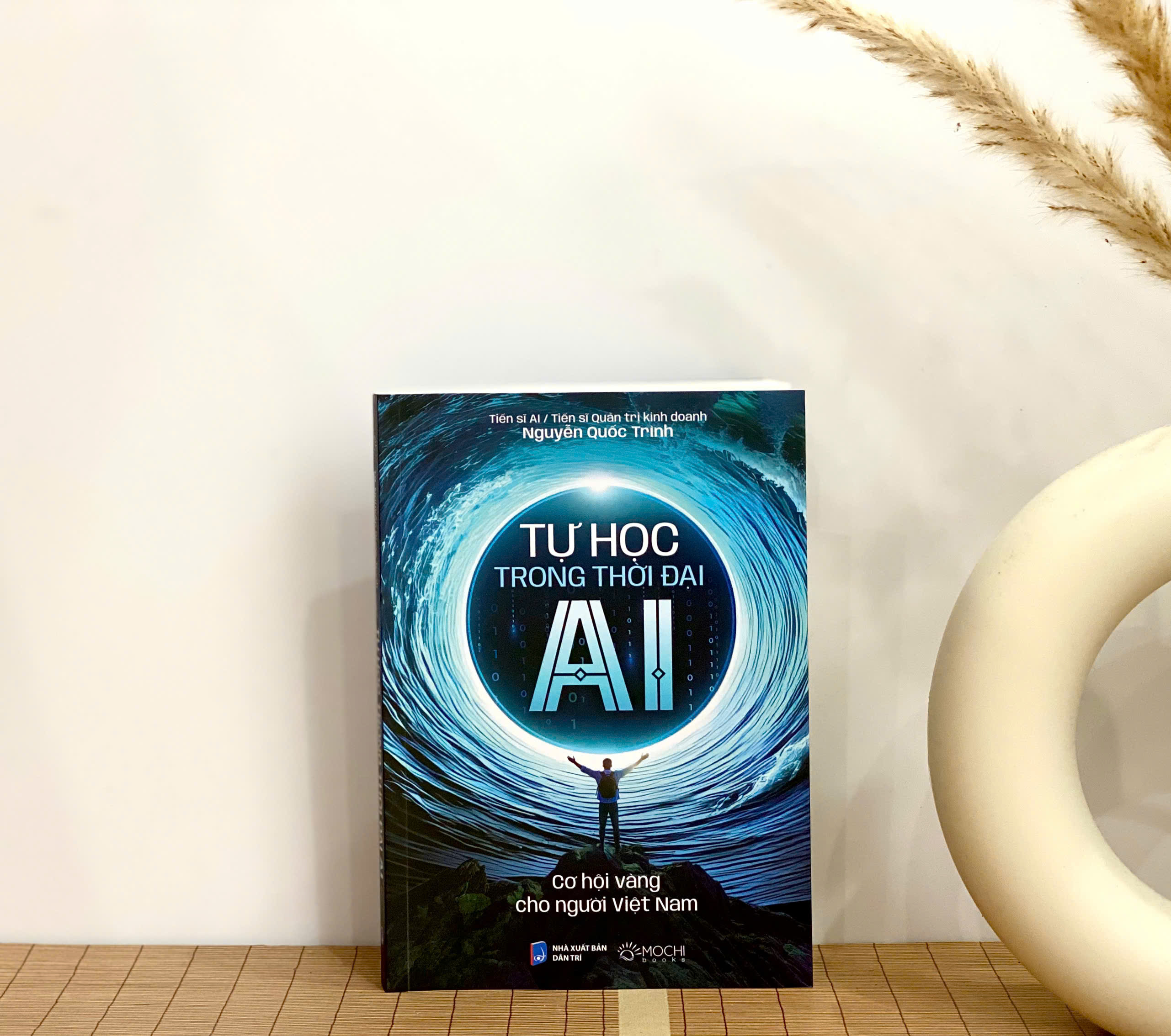 Sách -  Tự học trong thời đại AI: Cơ hội vàng cho người Việt Nam