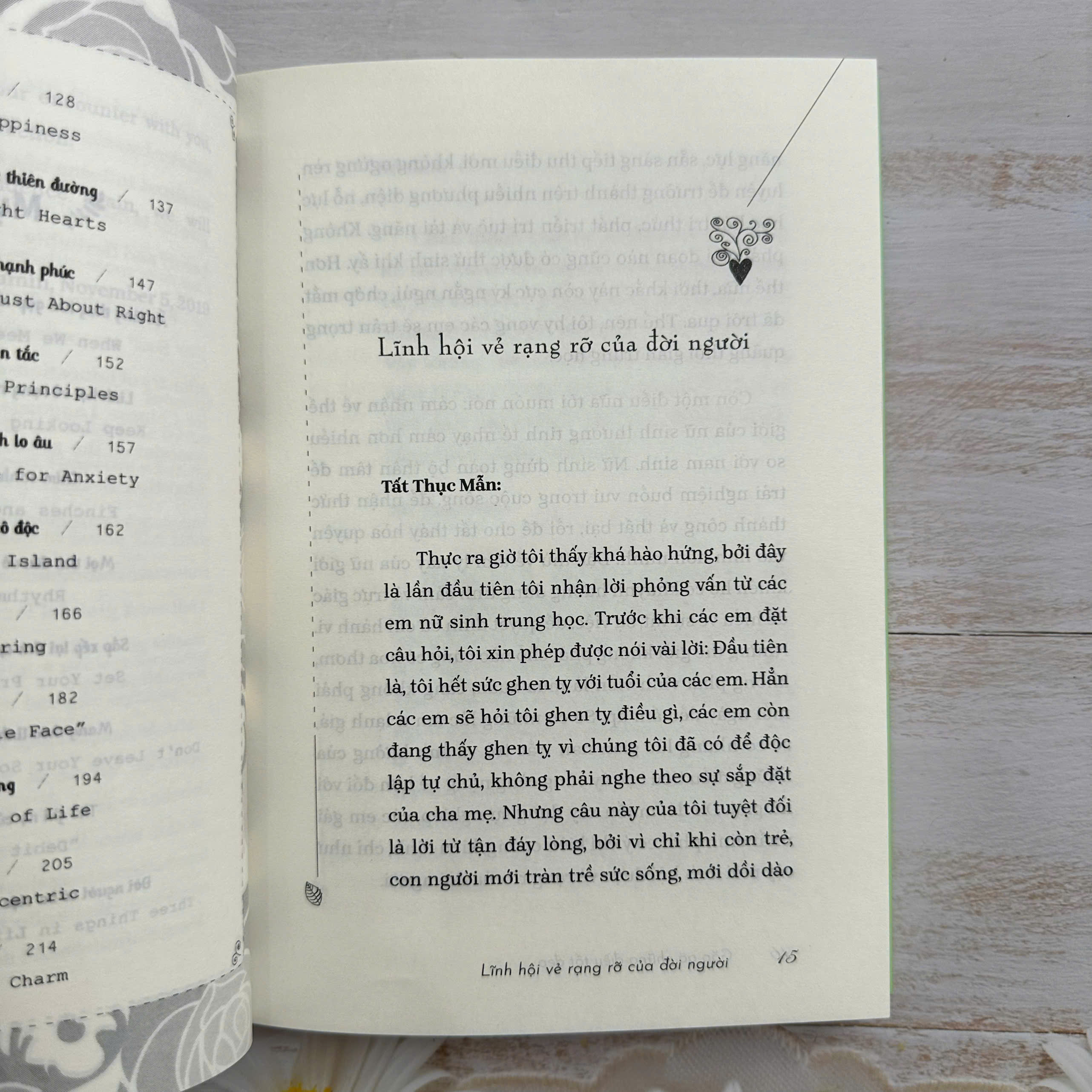 Sách - Gặp gỡ những điều tốt đẹp (Encountering Beauty)