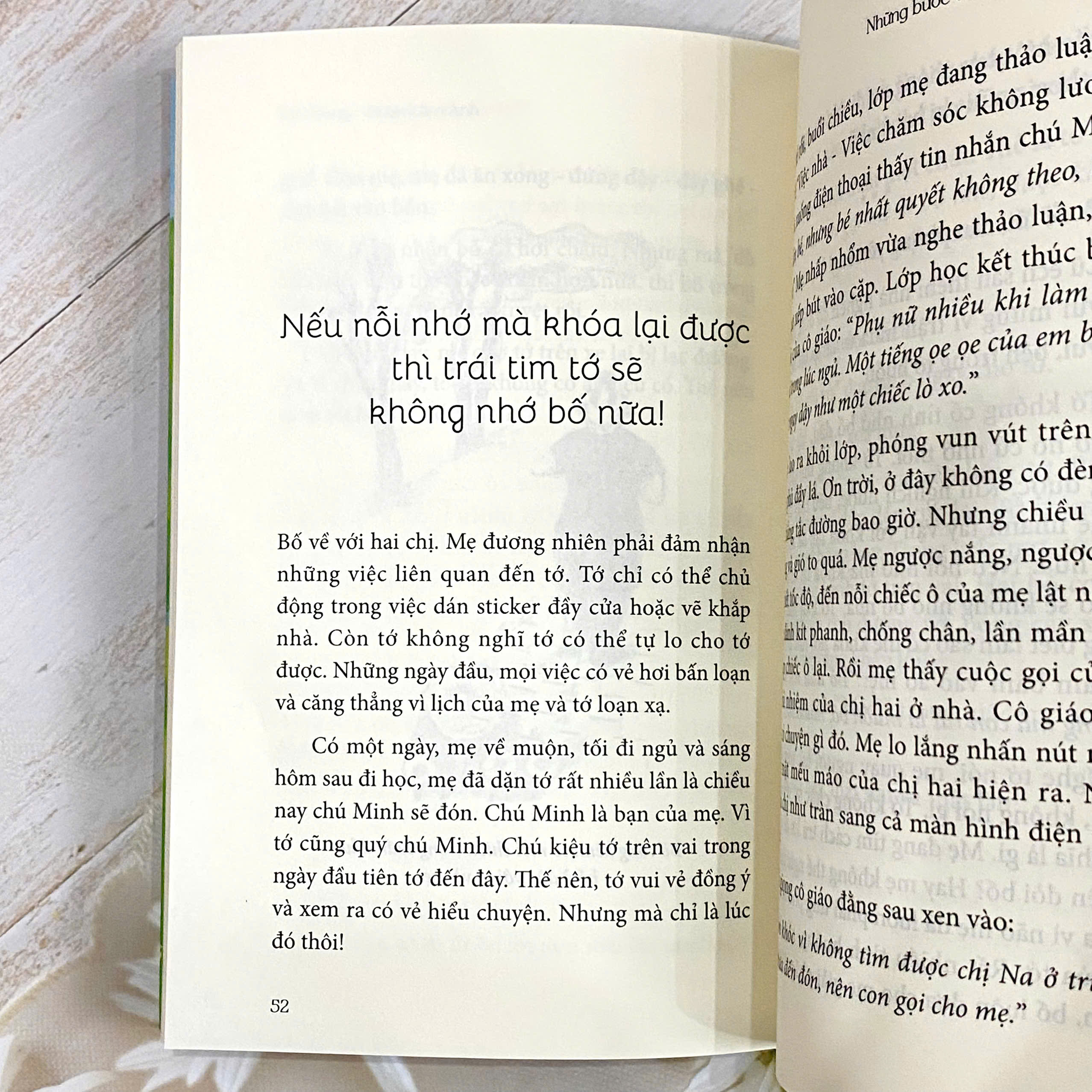 Sách - Những bước chân nhỏ yêu thương