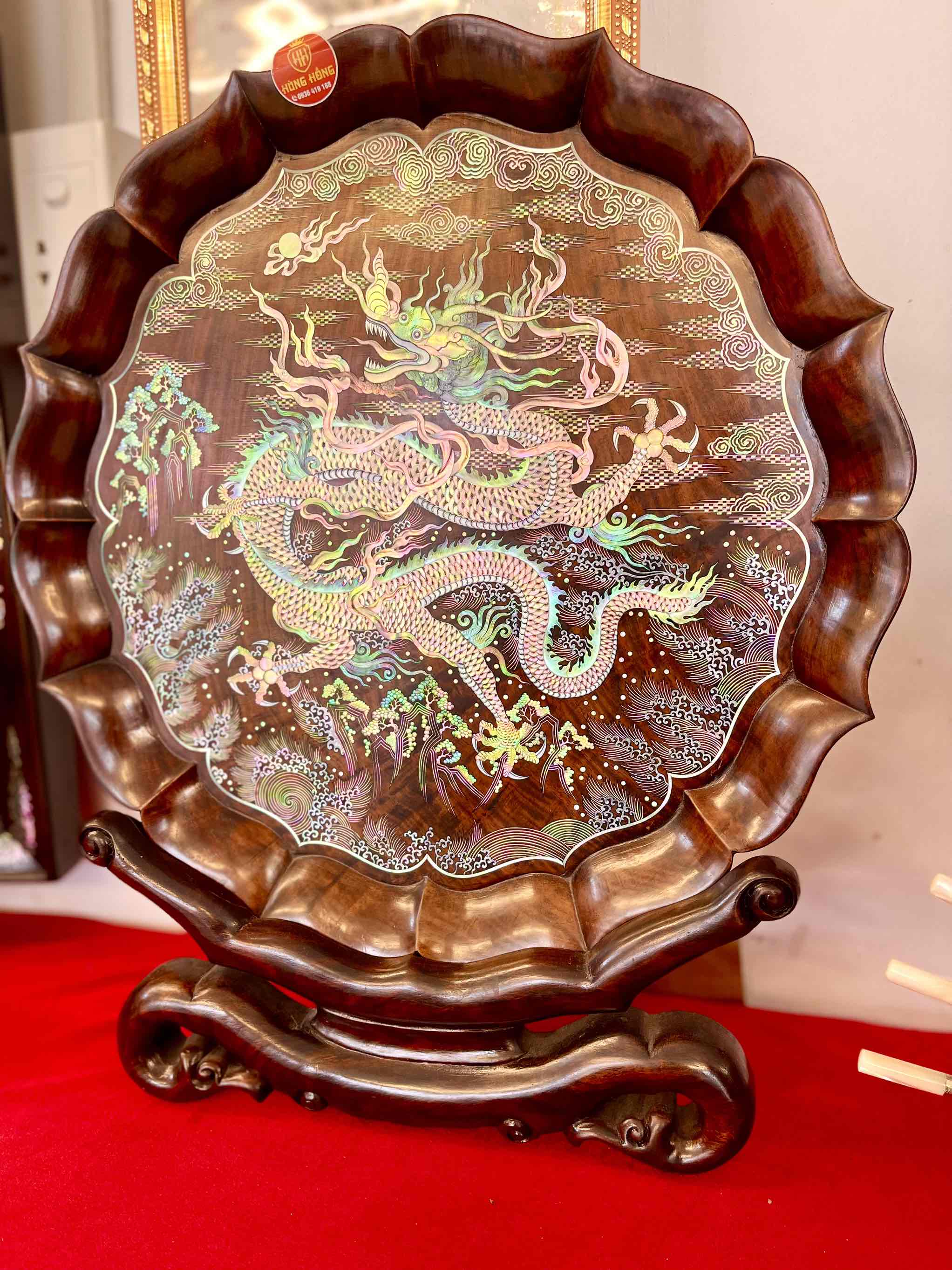 Nhất Long Nhả Ngọc (Gỗ Trắc)