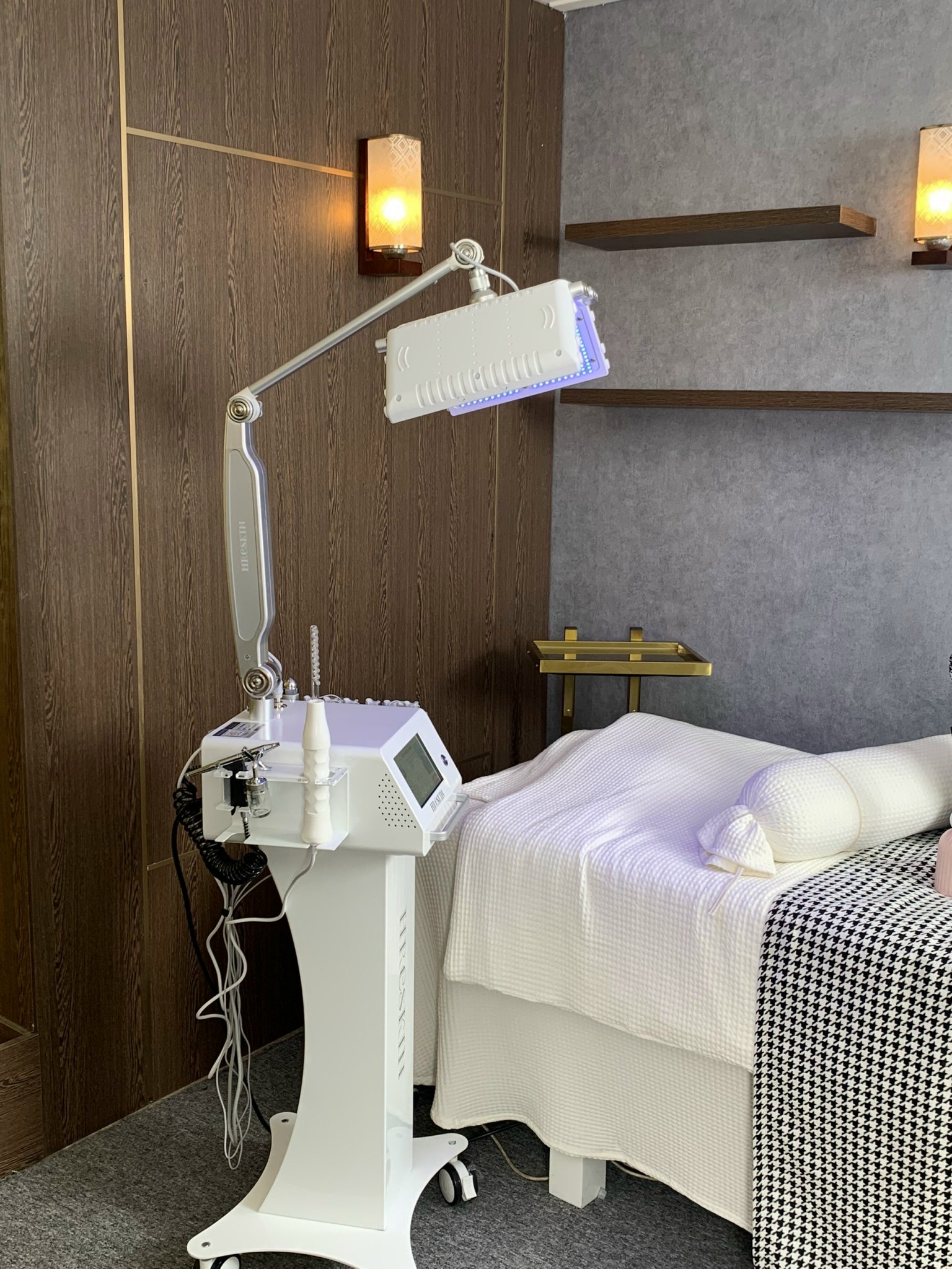 Máy điều trị mọc tóc HRCSKIN