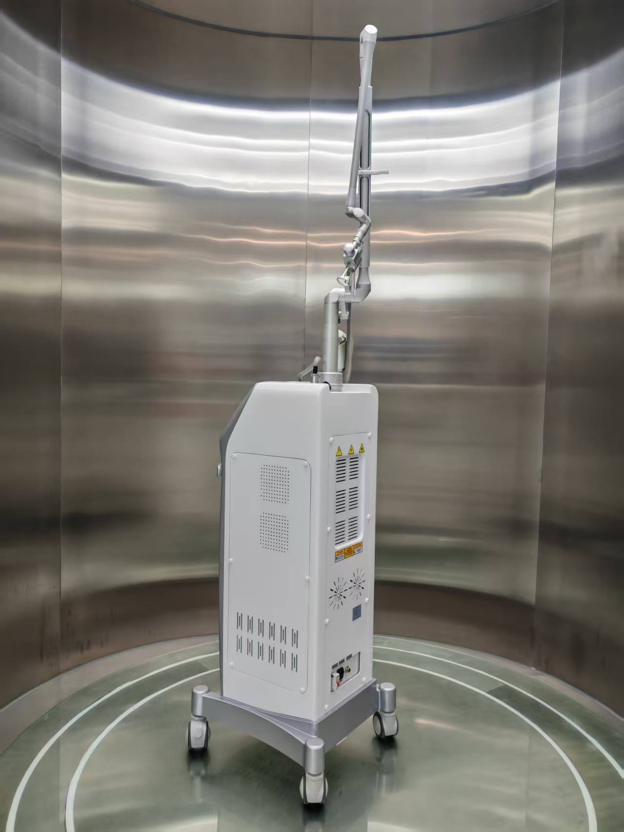 Máy laser CO2 Fractional ALVA