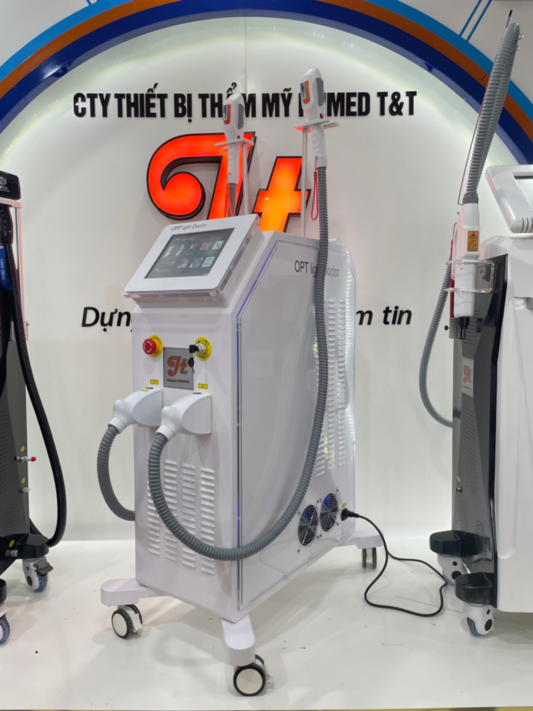 Máy triệt lông OPT light Doctor