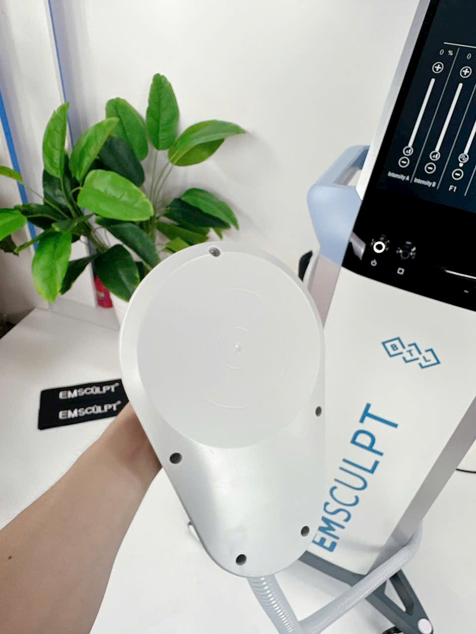 Máy giảm béo EMSCULPT