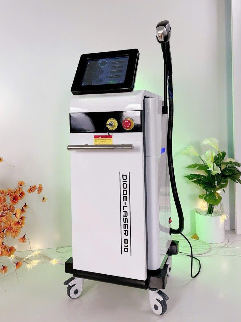Máy triệt lông DIODE-LASER 810