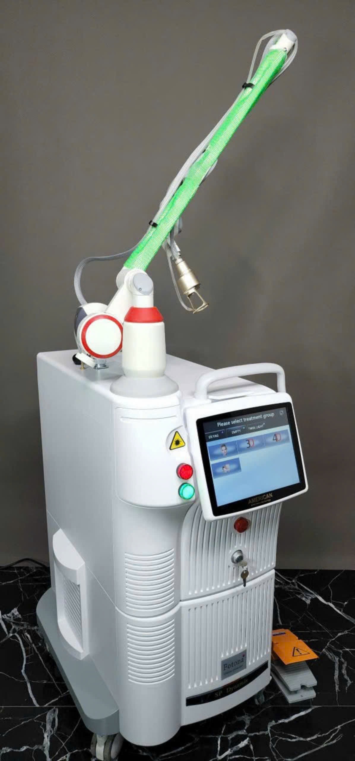 Máy laser CO2 Fractional Fotona