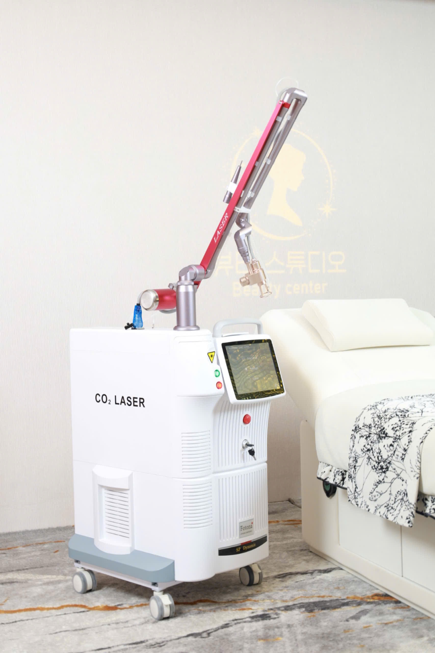 Máy laser CO2 Fractional Fotona