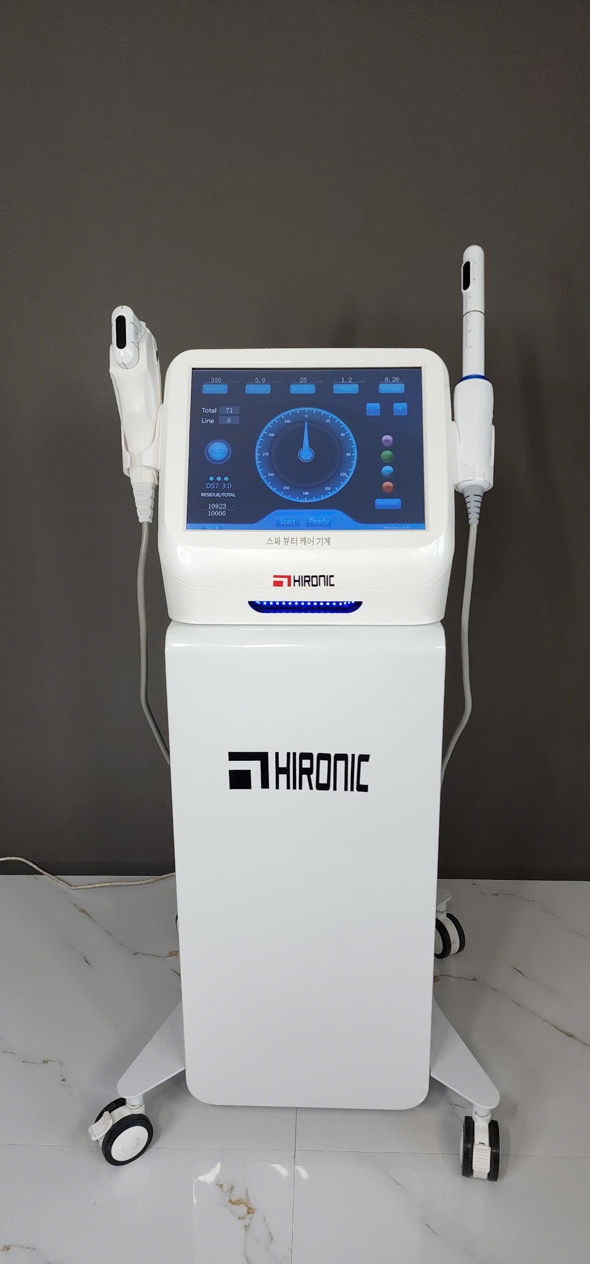 Máy Hifu Hironic trẻ hóa mặt và trẻ hóa âm đạo