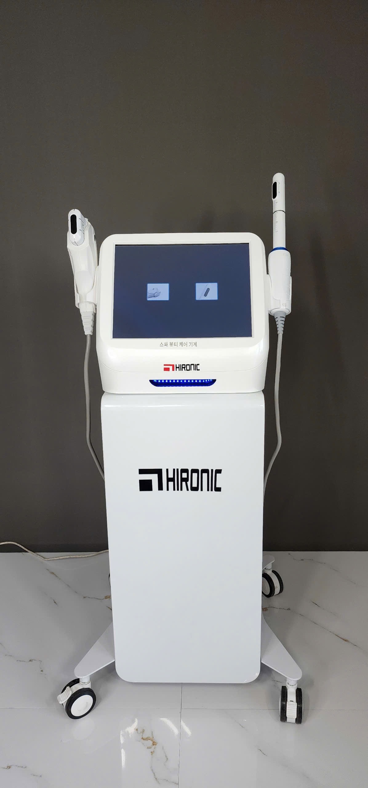 Máy Hifu Hironic trẻ hóa mặt và trẻ hóa âm đạo