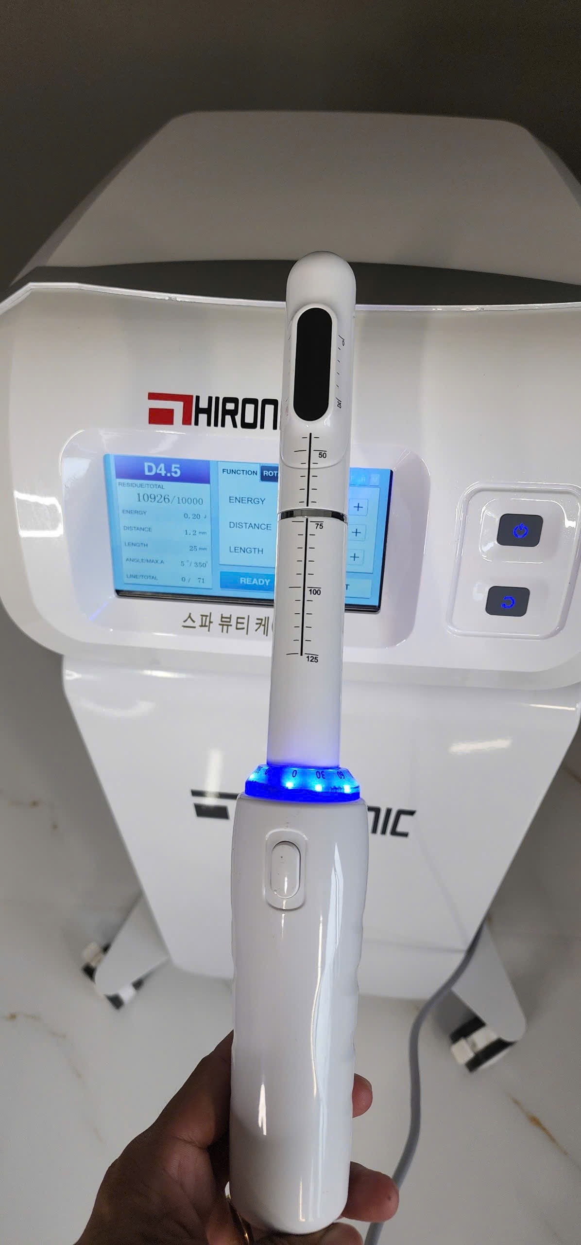 Máy trẻ hóa âm đạo Hironic