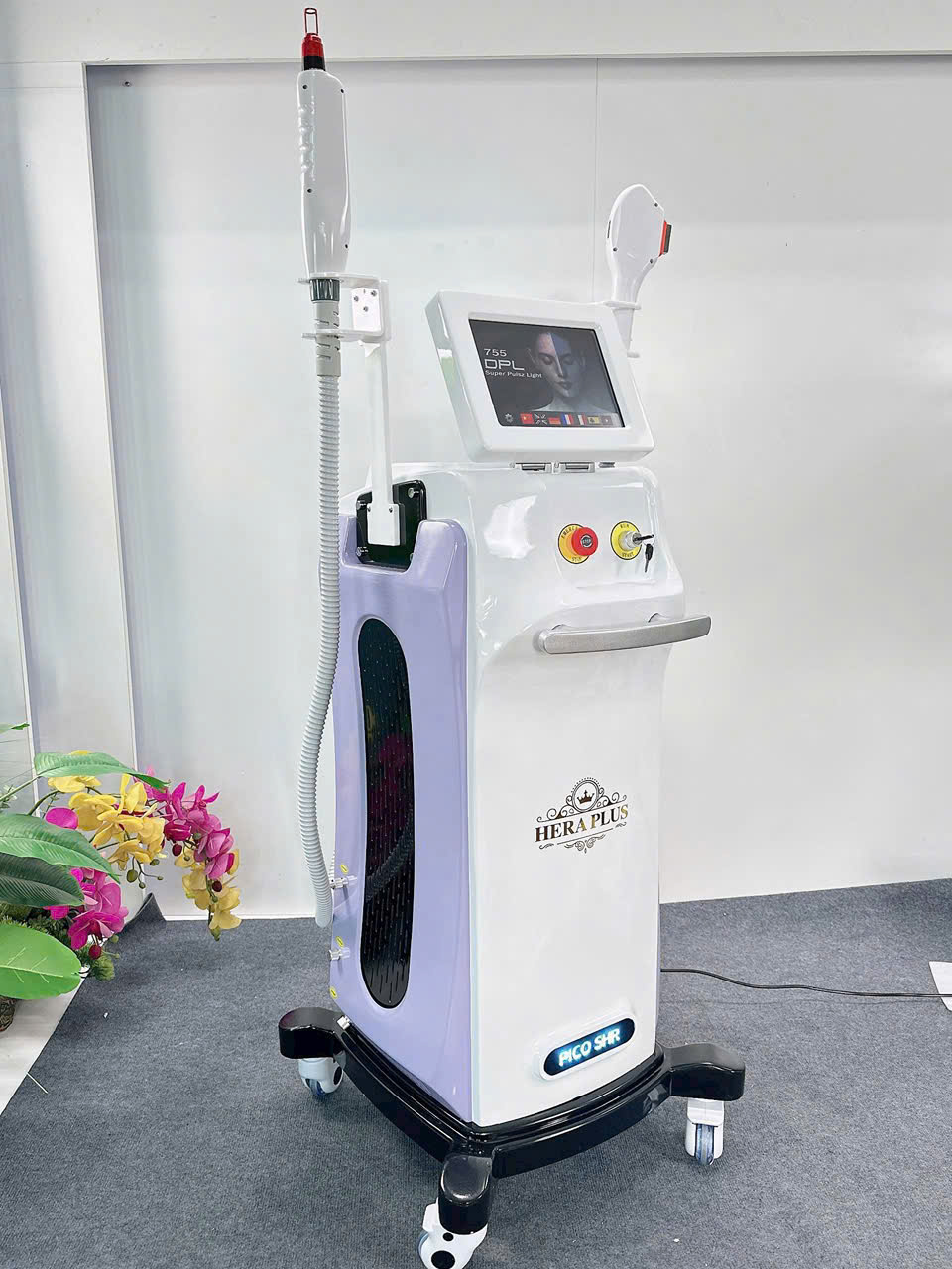 Máy triệt lông và laser Hera Plus