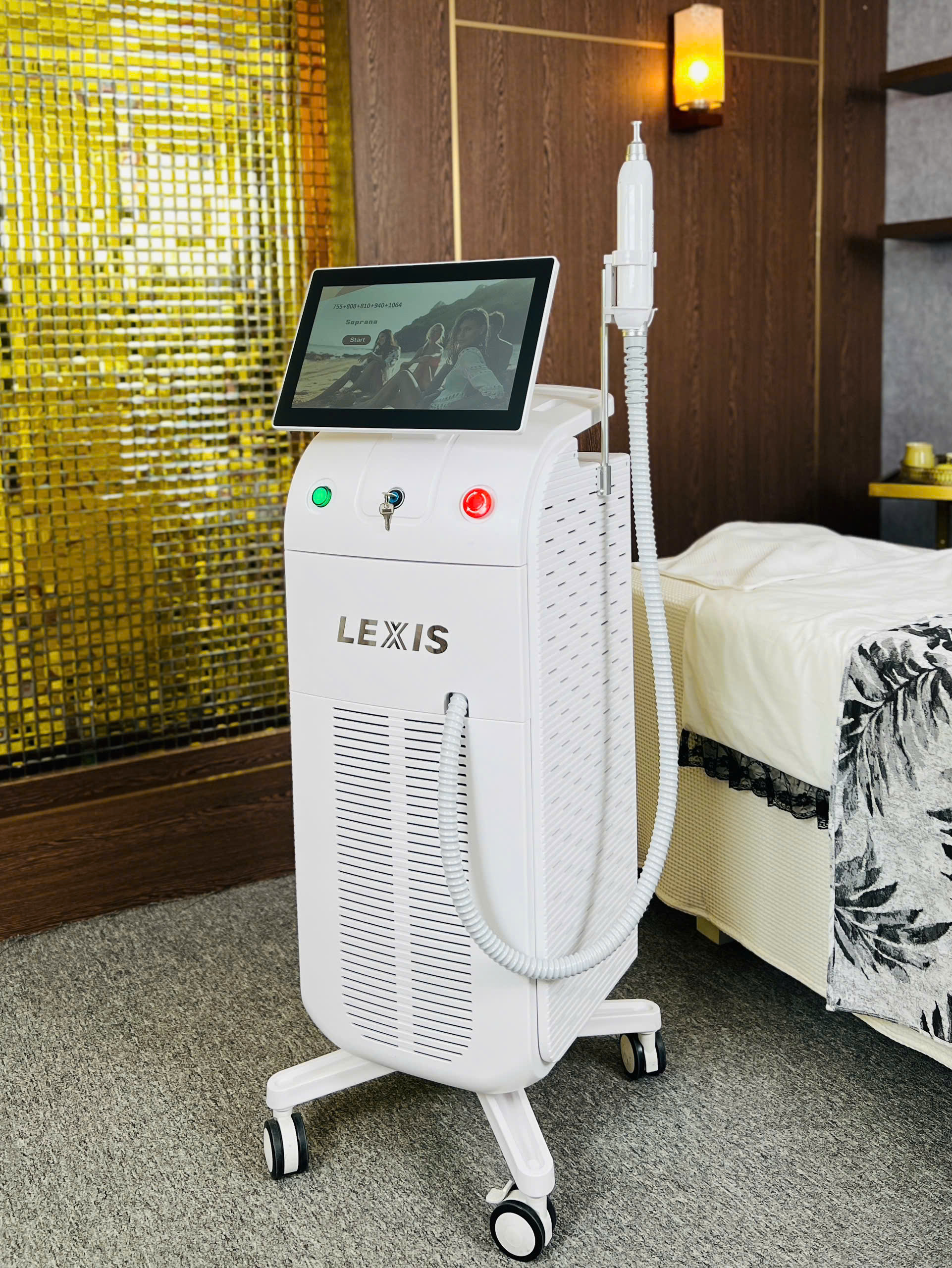 Máy laser LEXIS