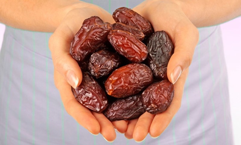 Mách bạn tác dụng tuyệt vời của chà là và gợi ý 2 món ngon làm ngay tại nhà với chà là