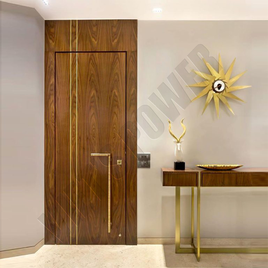 Cửa phẳng phủ Laminate kết hợp chỉ nhôm trang trí