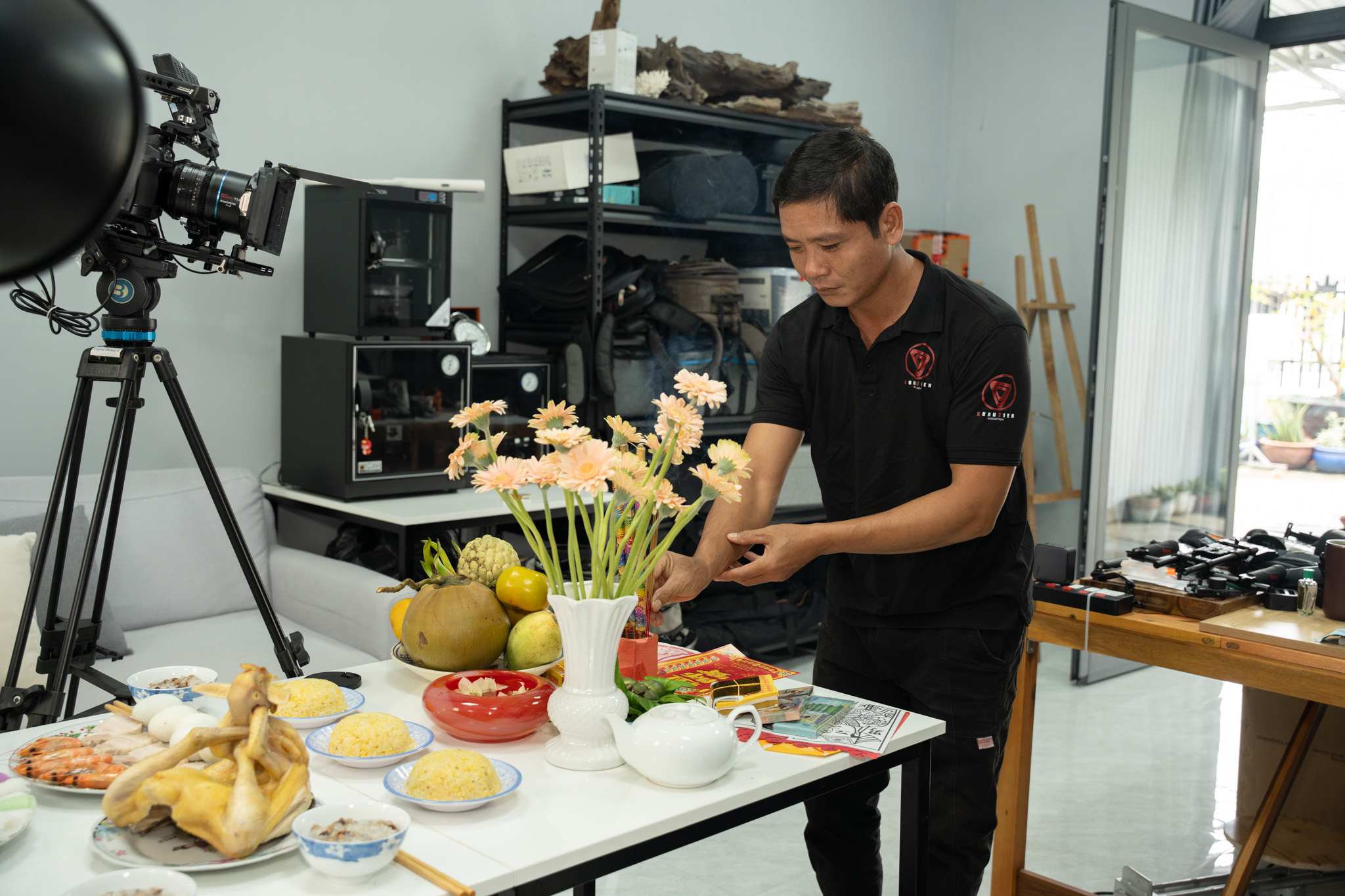 xuan tien production cung gio to nghe san khau nhiep anh quay phim 3