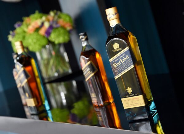 Rượu Johnnie Walker: Lịch Sử, Phân Loại, Cách Phân Biệt