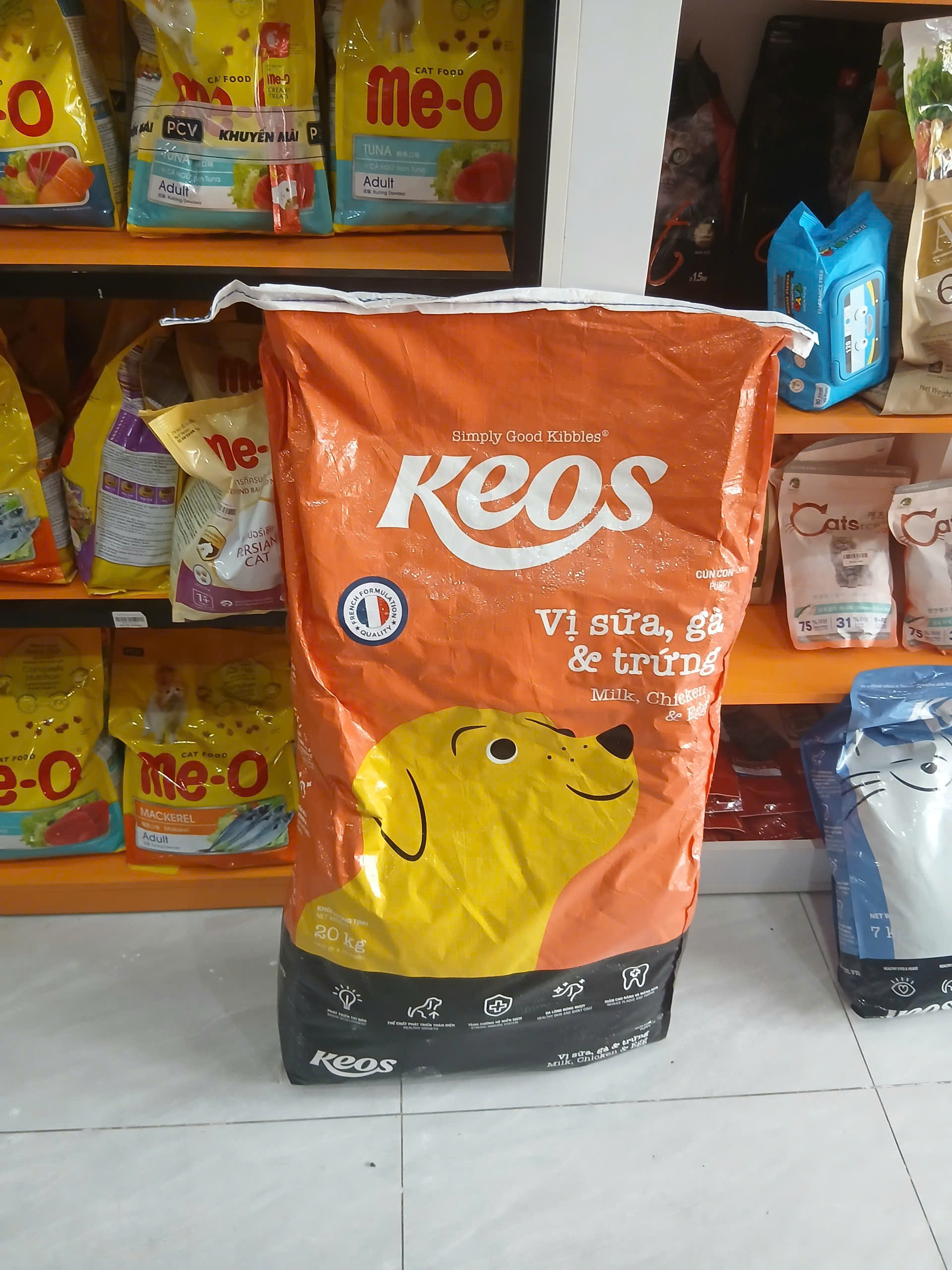 KEOS TAHH cho chó con vị sữa, gà & trứng-Bag 20 kg