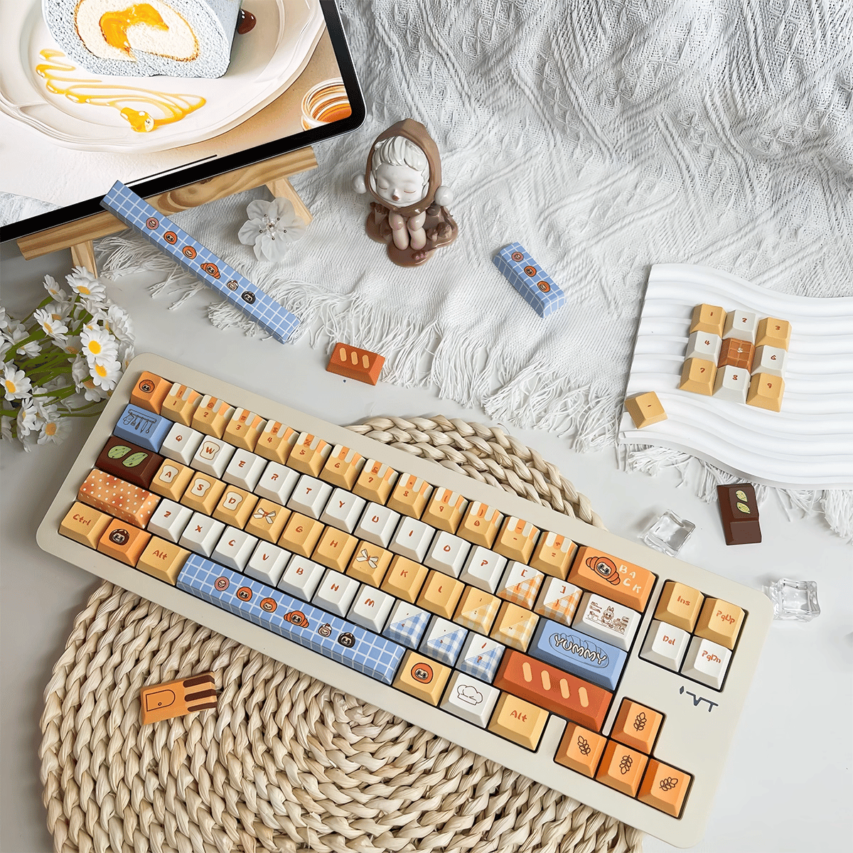 Keycap Labubu PBT Dye-sub Cherry Profile