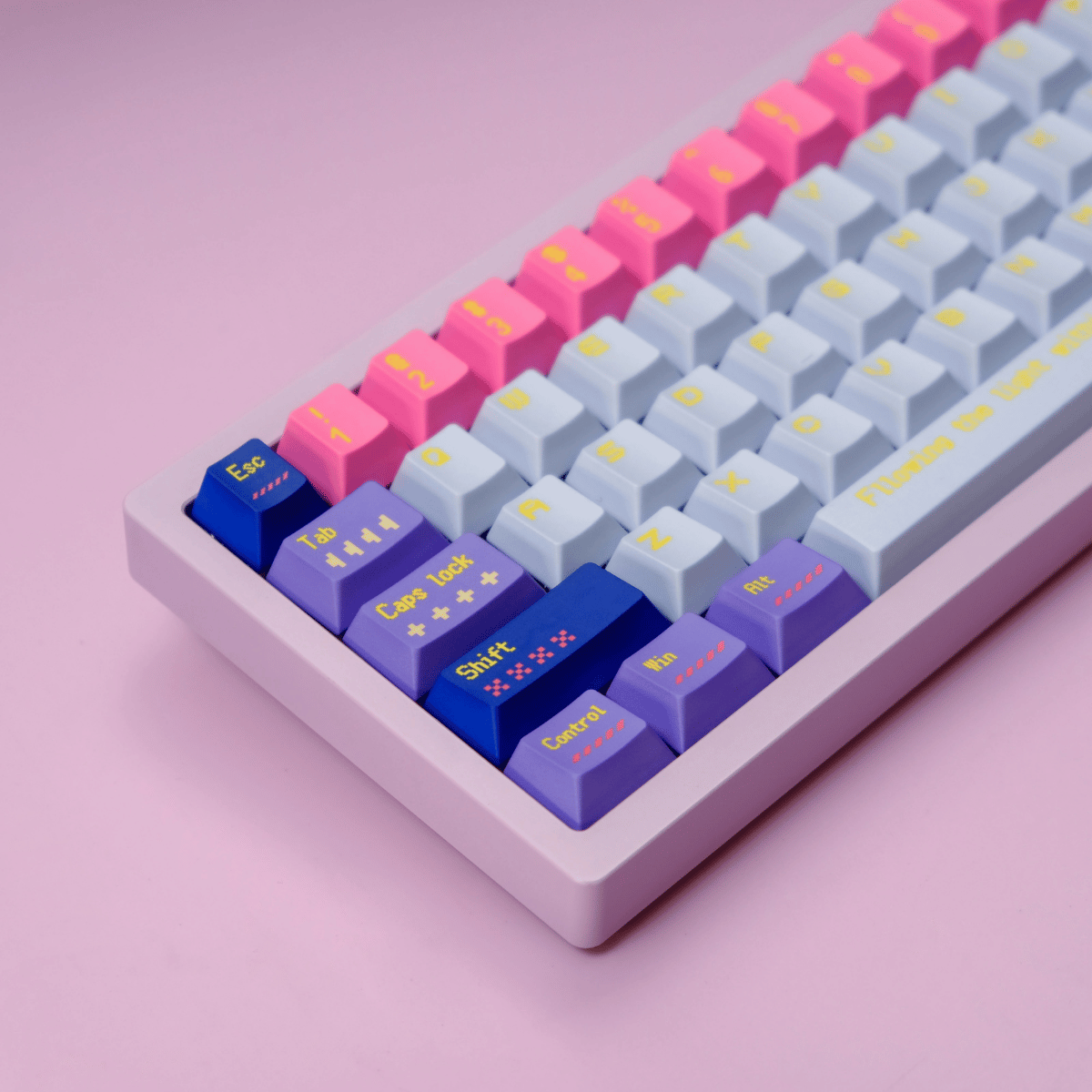 Keycap Pixel Girl PBT Dye-sub Cherry Profile