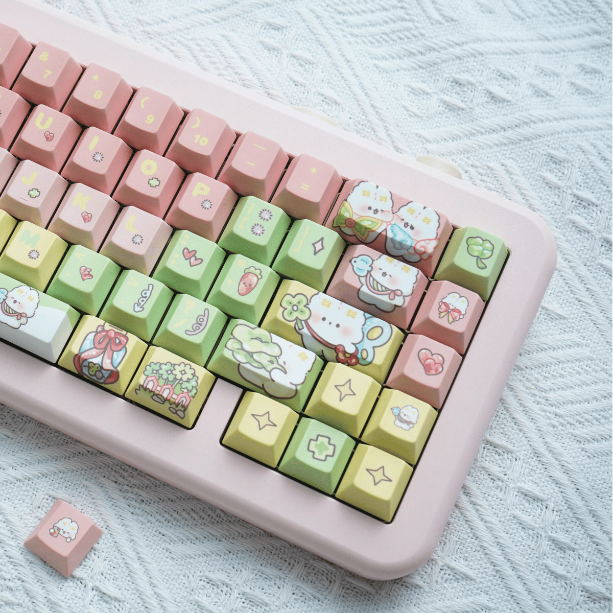 Keycap Lucky Bunny PBT Dye-sub Cherry Profile