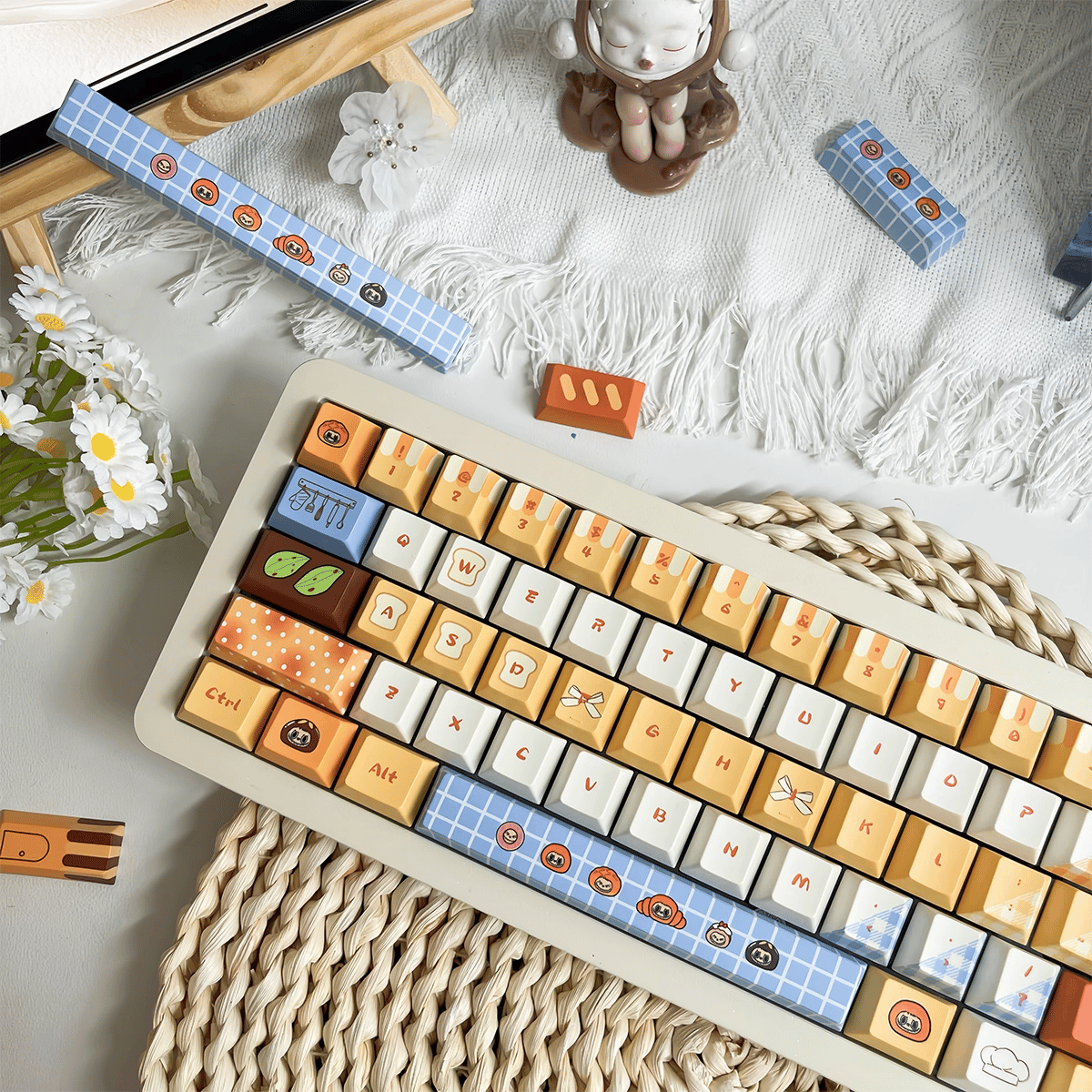 Keycap Labubu PBT Dye-sub Cherry Profile