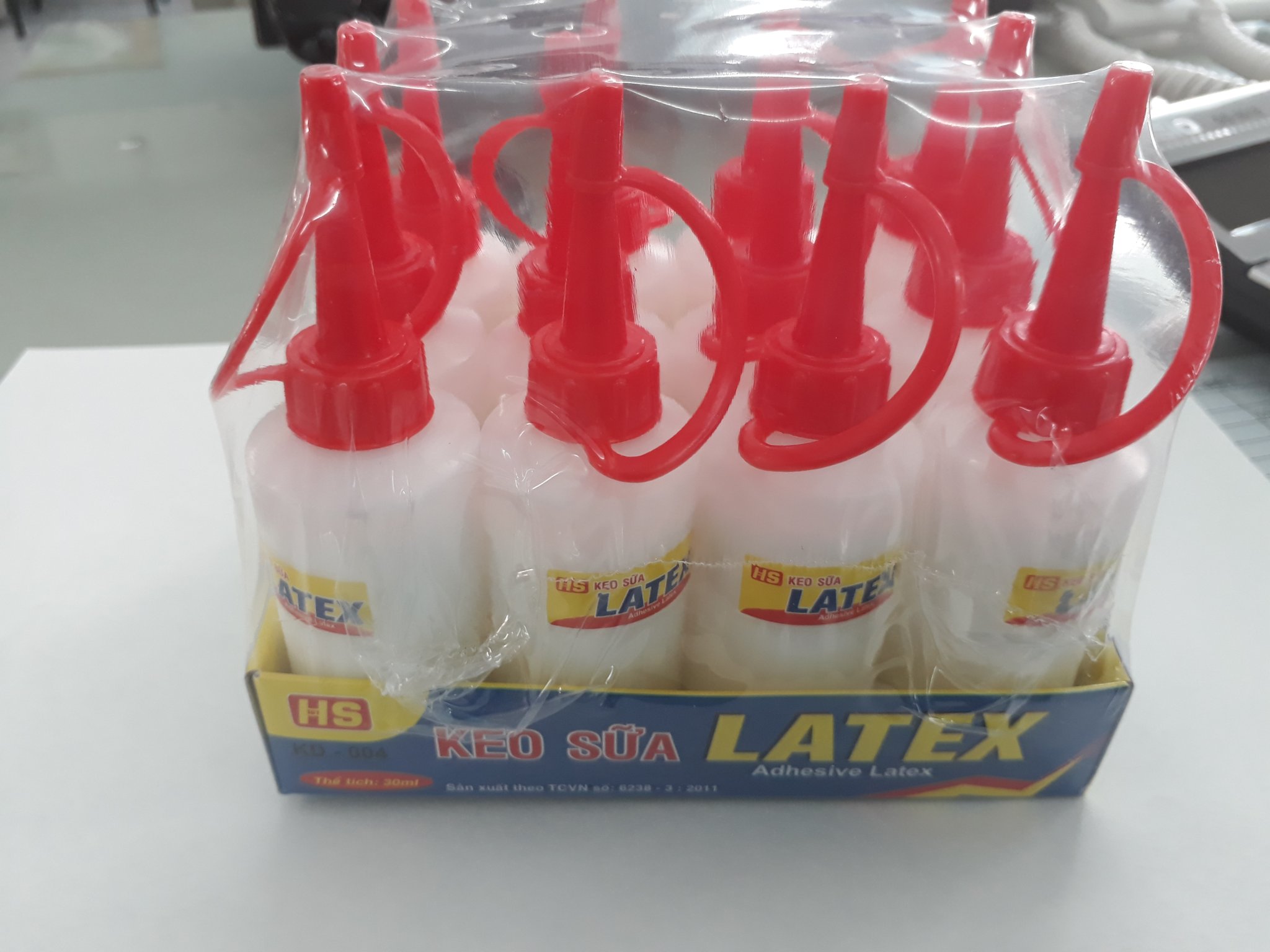 HS Keo Sữa Latex KD004 (12 Chai/Lốc)