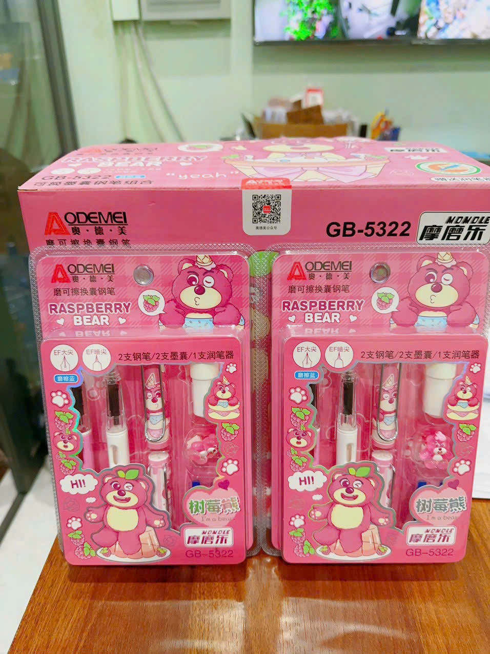 Vĩ 2 Cây Bút Máy Ống Mực Xóa Được Kèm (2 Ống Mực + 1 Tẩy Rời + 1 Charm) 5322 (20 Vĩ/Hộp; 18 Hộp/Thùng)