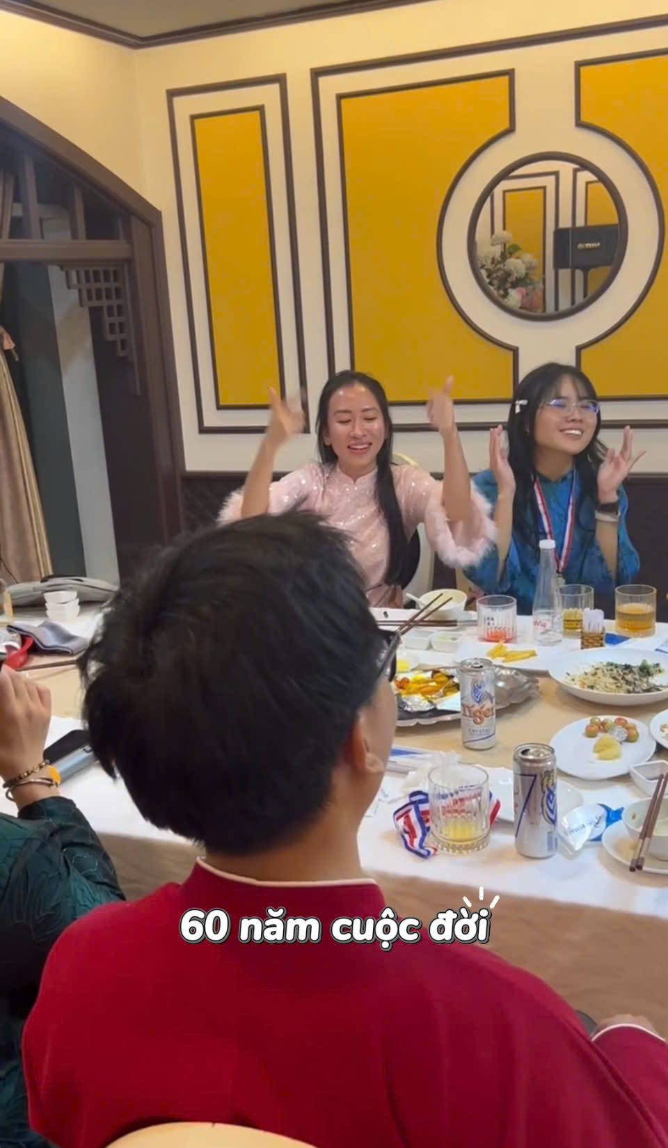 Thế nào là khoảng cách thế hệ?