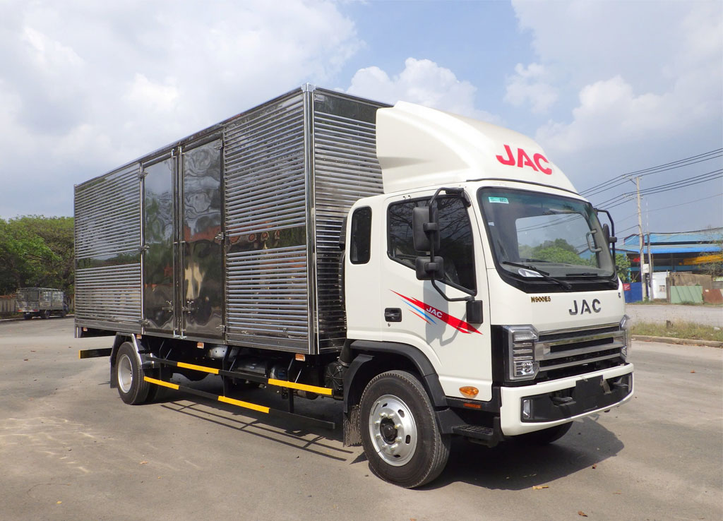 Xe Tải JAC N900 Plus Thùng Kín Cao 2M43