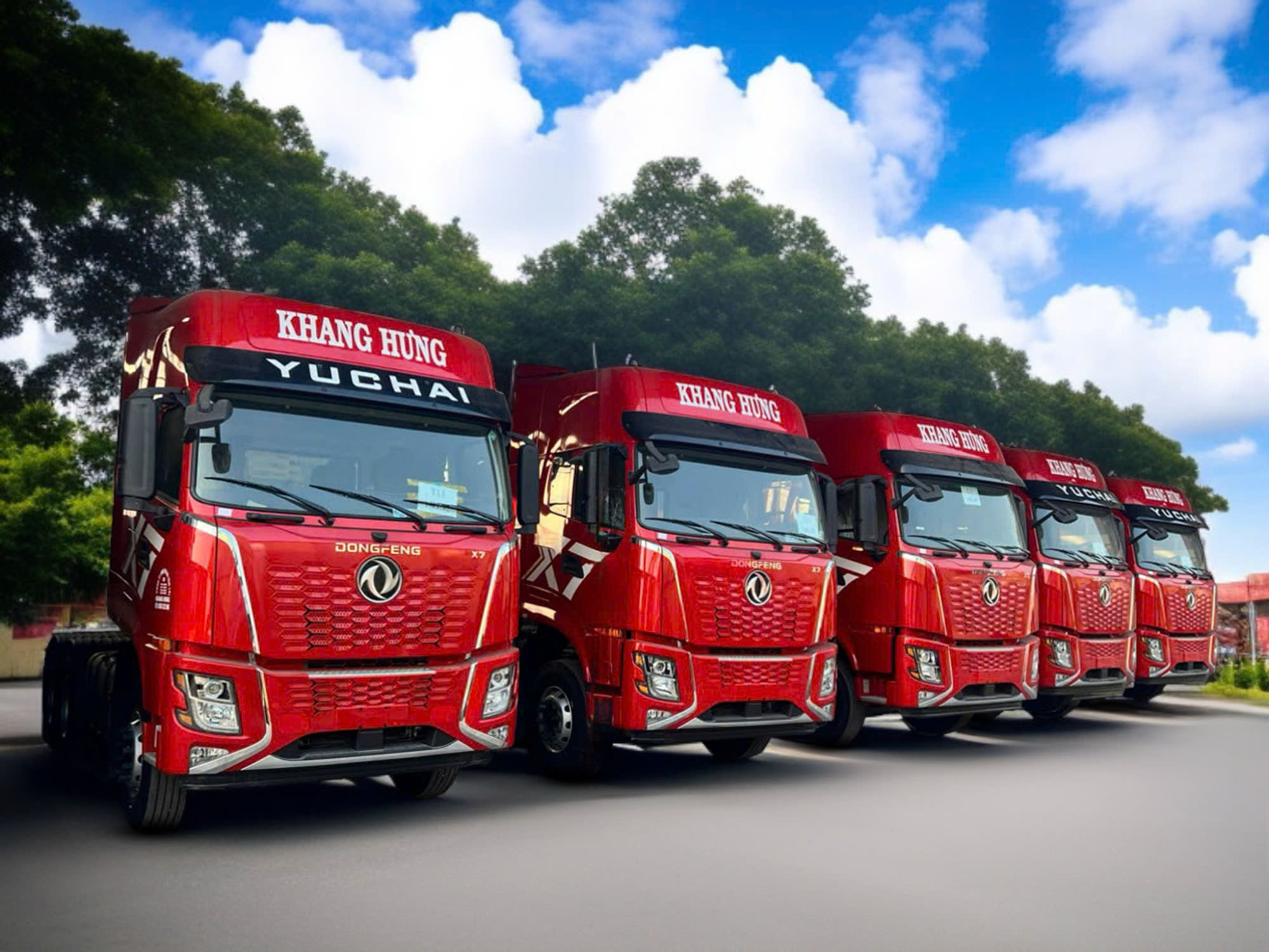 Đầu kéo DONGFENG X7 385/420 HP