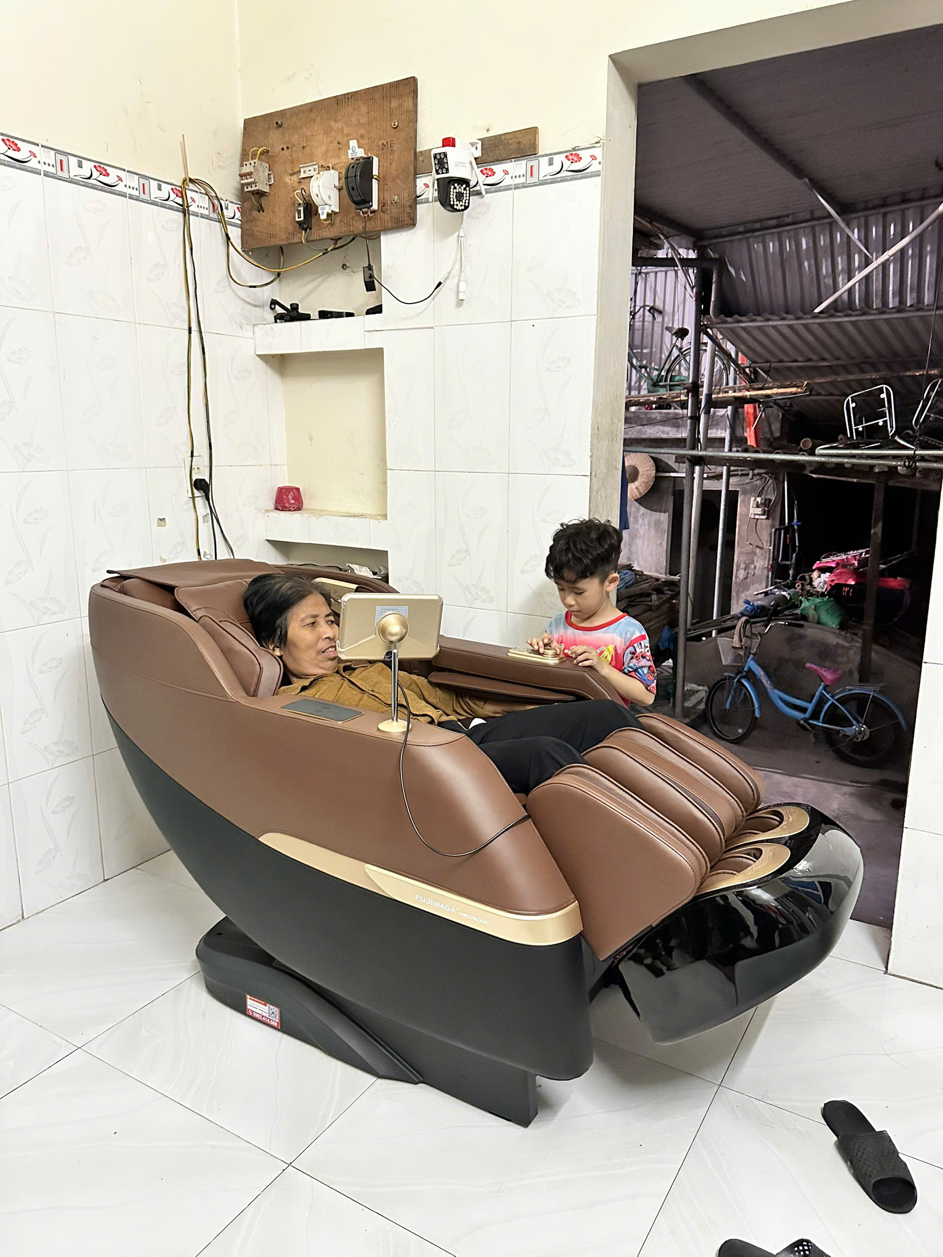 Xin cảm ơn gia đình anh Dũng đã tin tưởng ủng hộ thegioighemassage