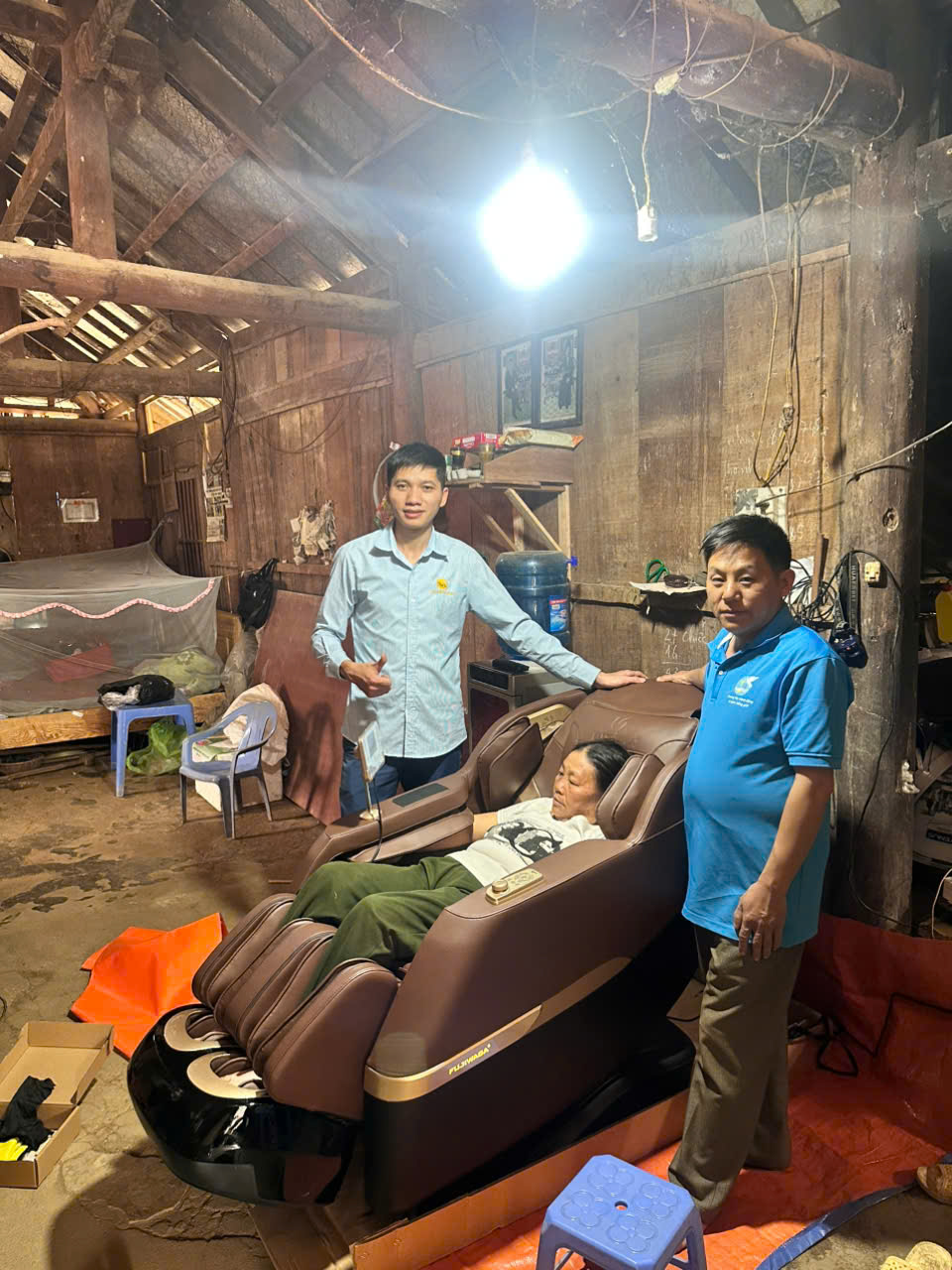 Xin cảm ơn gia đình anh Sùng đã tin tưởng ủng hộ thegioighemassage