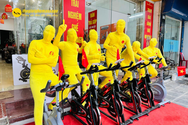 Đội Ngũ Hoạt Náo – Sứ Giả Thương Hiệu Sống Động