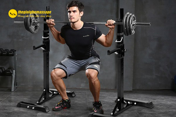 Squat tạ – Tăng sức mạnh cơ đùi và mông