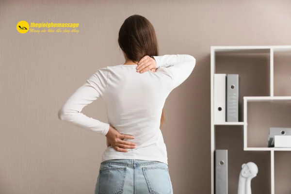 Mới dùng ghế massage bị đau nhức có bình thường không?