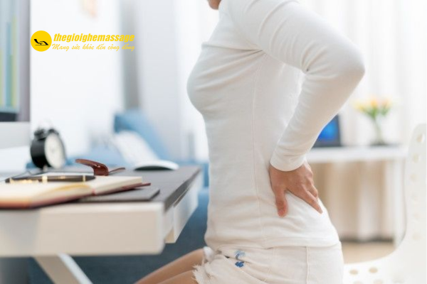 Vì sao nhiều người thường xuyên bị đau lưng, vai gáy?