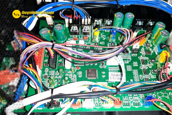 Những lỗi tuyệt đối không nên tự sửa ghế massage